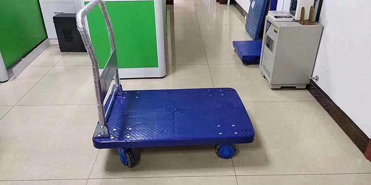 All silent platform trolley